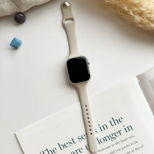 【Apple Watch バンド 41/40/38mm】スリムシンプルシリコンバンド (アイボリー) for Apple Watch SE(第2/1世代)/Series9/8/7/6/5/4/3/2/1-4573558553541